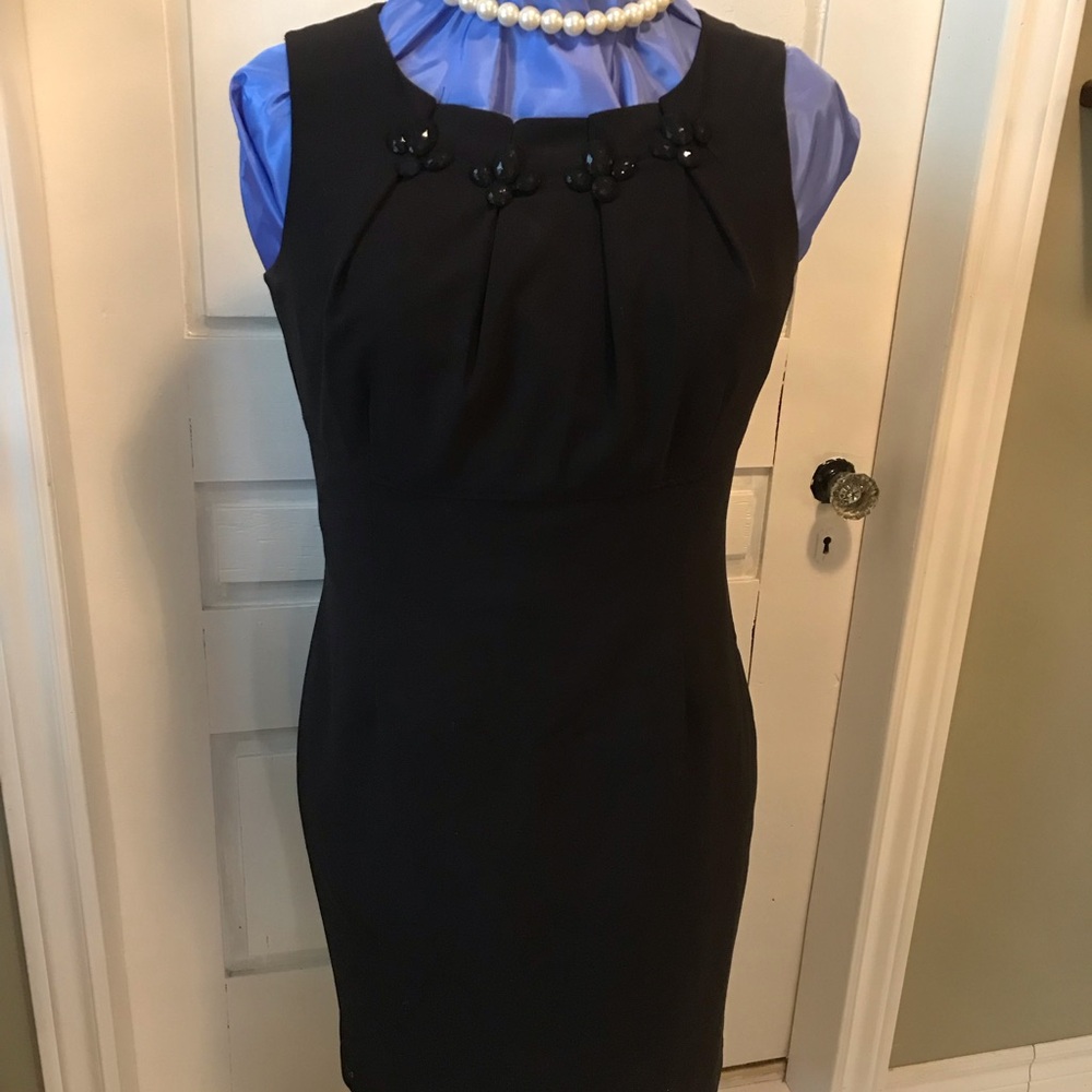 Cleo Elegant Black Midi Dress with Floral Details